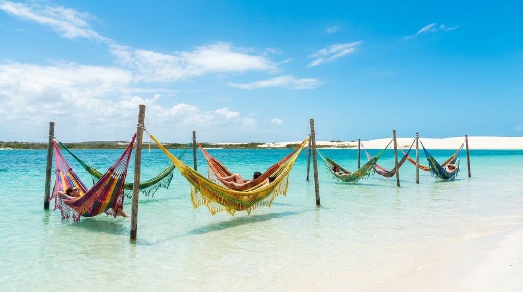 quantos dias em Jericoacoara — guia visual do tempo ideal para relaxar nas águas cristalinas.