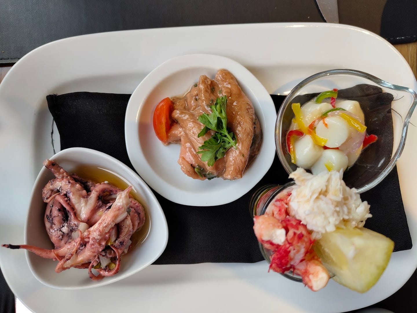 Degustação de quatro ceviches no María Lola Restó em Ushuaia