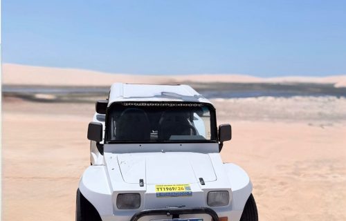 Praia de Jericoacoara — água cristalina e areia branca no Ceará